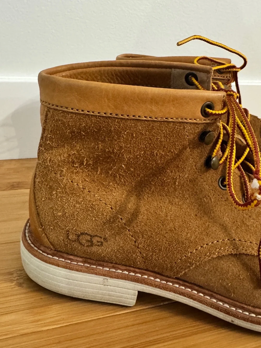 UGG Australia Men's VESTMAR BOOTS Chestnut  Lace Up Shoes Size 11